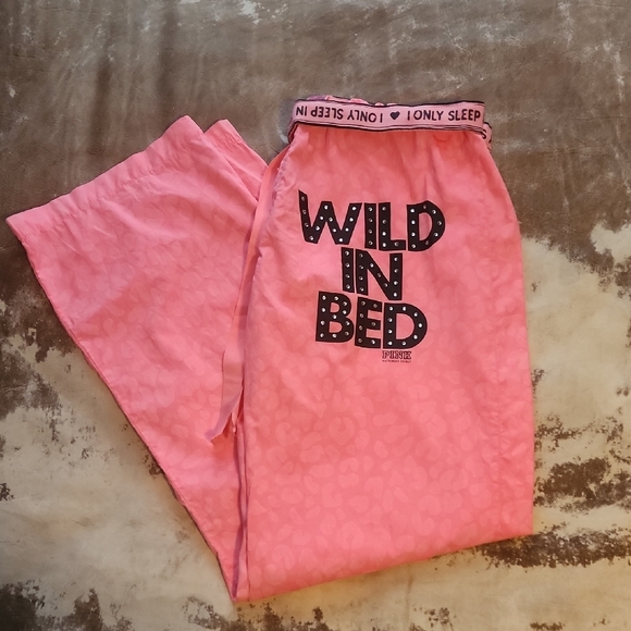 PINK Grahic Lounge Pants. "WILD IN BED". Hard To Find. Size: M - Picture 3 of 13